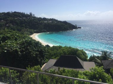 Seyşeller 'de çölde güneşli bir gün