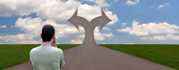 Çatallı road yakınındaki bir seçim olan adam