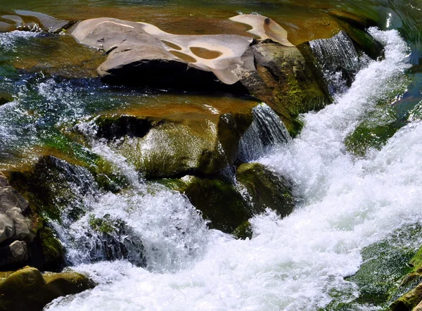 Mooie waterval close-up — Stockfoto