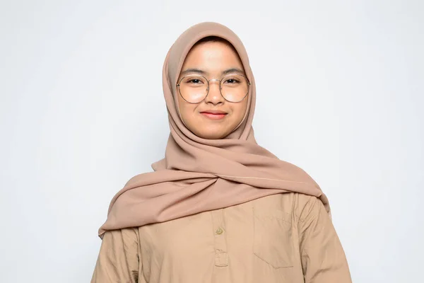 Faccina Sorridente Bella Asiatico Ragazza Indossare Hijab — Foto Stock