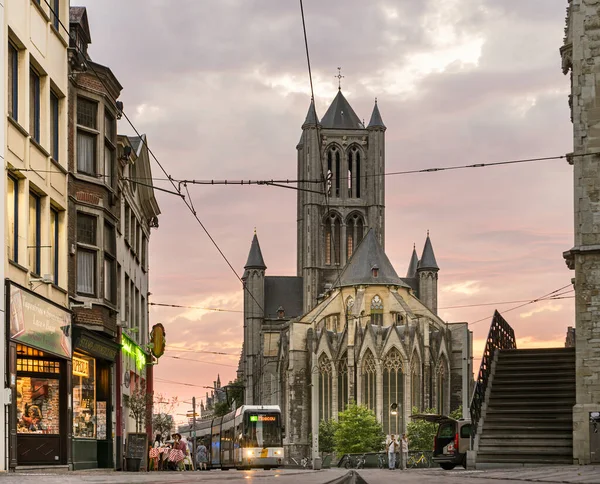 Uitzicht Een Van Hoofdstraten Van Belgische Stad Gent Een Zomerdag — Stockfoto