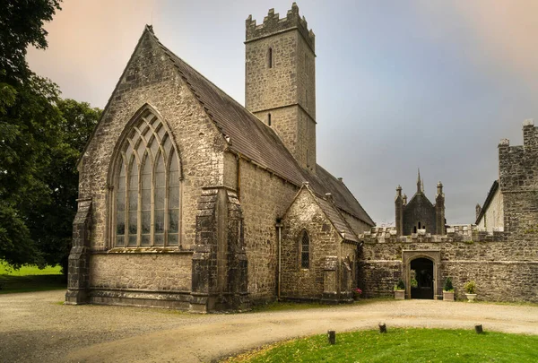 Vista Frontale Tramonto Dell Abbazia Agostiniana Vicino Villaggio Adare Irlanda Foto Stock Royalty Free