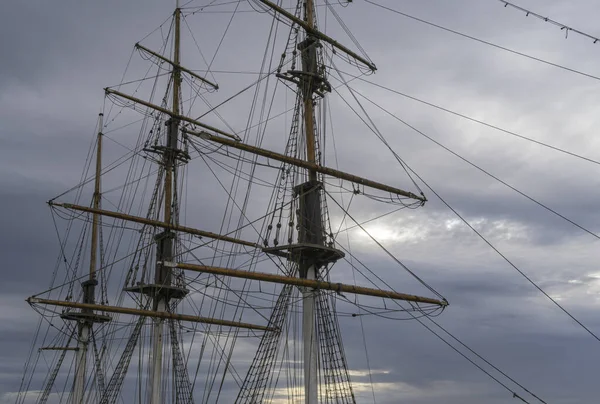 Masts Large Sailing Ship Cloud Covered Sky Background — Stock Photo, Image