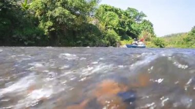 Kwai Nehri kanchanaburi Eyaleti, Tayland Kayak