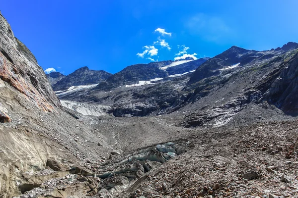 Tre-la-Tete buzul Fransız Alpleri'nde Panorama görünümünü — Stok fotoğraf