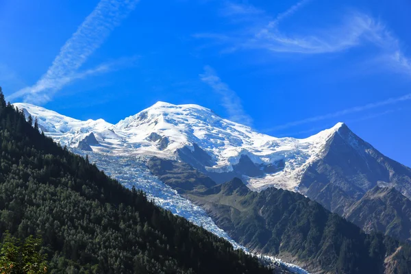 Impresionante vista del Mont Blanc desde Chamonix — Foto de Stock