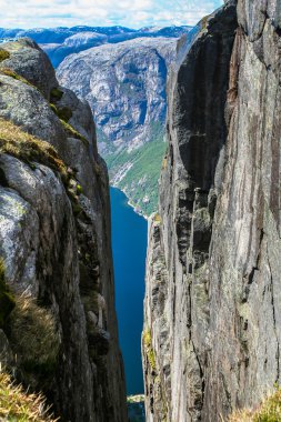 Lysefjorden Kjeragbolten üzerinden havadan görünümü