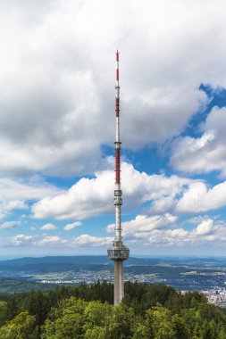 Televesion Kulesi uetliberg Zürih'te üstüne