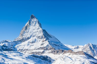 Matterhorn görünümünü açık güneşli bir günde
