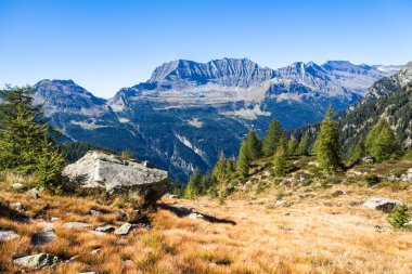 Dağ ve vadi Buffalora kulübe yakın görünümü