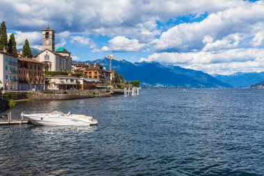 Küçük kasaba Brissago Ticino, İtalya