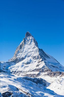 Matterhorn görünümünü açık güneşli bir günde