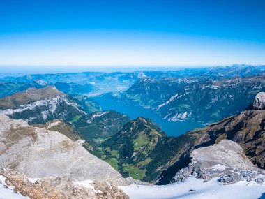 Dört kanton Gölü ve swiss Alps