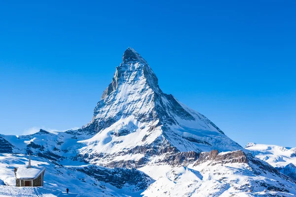 View of Matterhorn and the Riffelberg Chapel chapel — Stock Photo, Image