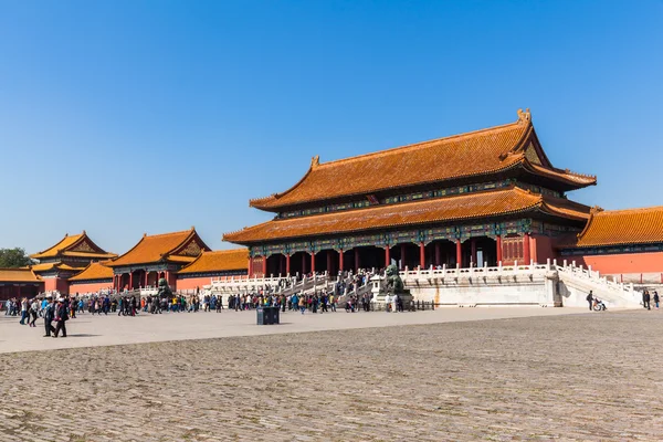 Toutists in the forbidden city — Stock Photo, Image