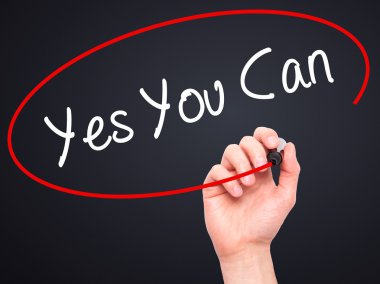 Evet sen-ebilmek ile siyah kalemi görsel ekranda yazma adam el.