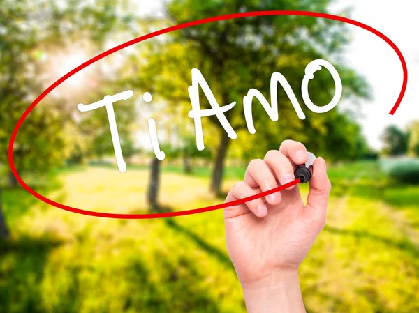 Людина рукописний текст почерк Ti Amo, (I любові ви в Італії) з чорним Марке — стокове фото