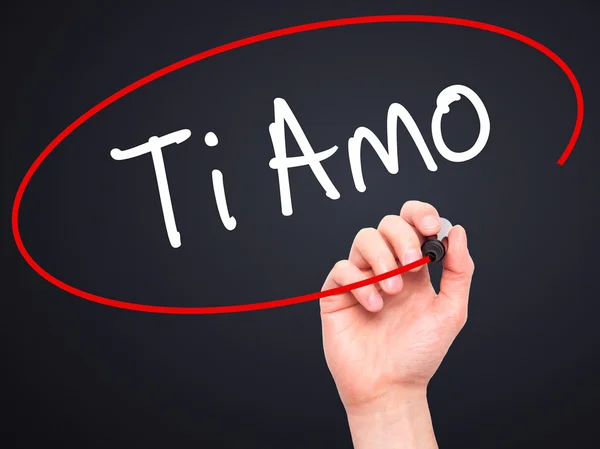 Férfi kézi írás Ti Amo, (I Love, az olasz), a fekete marke — Stock Fotó