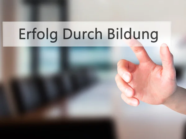 Erfolg durch bildung (Erfolg durch Ausbildung) - Hand — Stockfoto