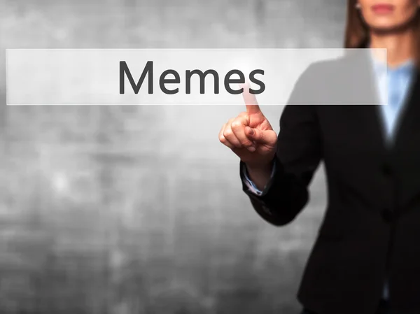 Memes - Geschäftsfrau drückt Taste auf Touchscreen inter — Stockfoto