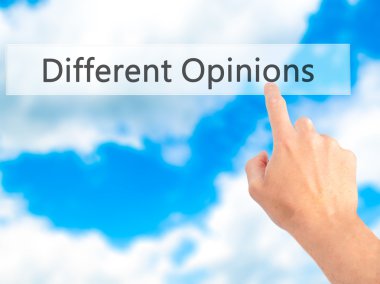 Farklı görüşler - bulanık adam üzerinde bir düğmeye basarak el