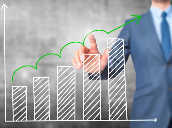 Graficul de creștere a vânzărilor - Businessman apăsând butonul de mână pe touch s — Fotografie, imagine de stoc