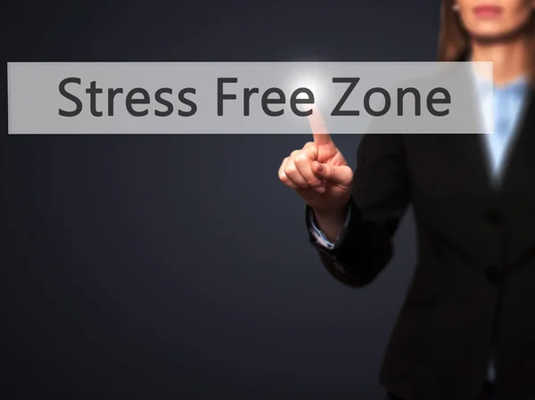 Stress Free Zone - affärskvinna handen trycka knappen på touch s — Stockfoto