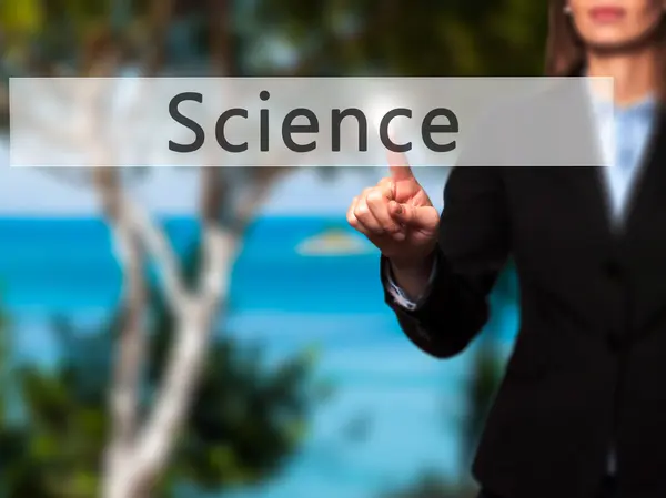 Наука - натискання кнопки руки бізнес-леді на сенсорному екрані int — стокове фото
