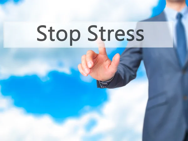 Stop stressz - üzletember nyomja a kezét gomb-on érint képernyő, i — Stock Fotó