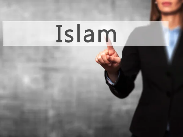 Islam - zakenvrouw hand dringende knop op touch scherm inte — Stockfoto