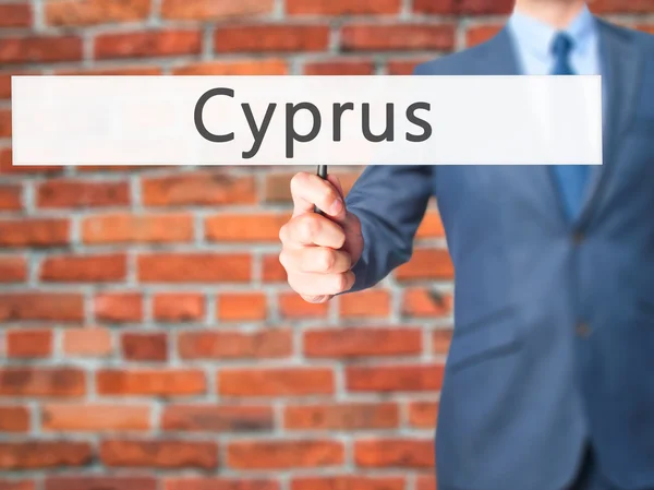 Cyprus - zakenman hand hebt van teken — Stockfoto