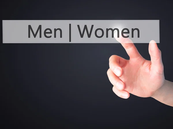 男性女性の手をボタンを押すと背景をぼかした写真論 — ストック写真
