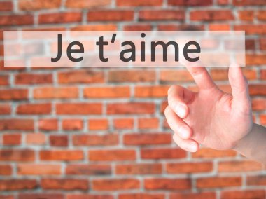 İş yaratma - dokunmatik ekran butonuna işadamı el basarak