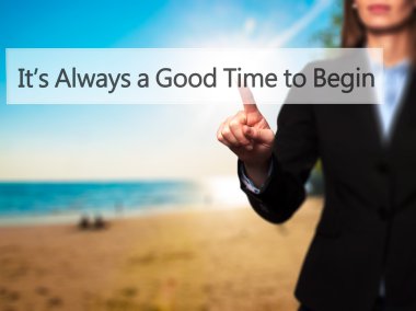 İş yaratma - dokunmatik ekran butonuna işadamı el basarak