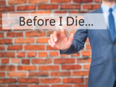 İş yaratma - dokunmatik ekran butonuna işadamı el basarak 