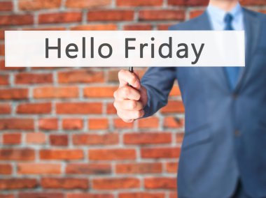 Ücretsiz teklif - dokunmatik ekran butonuna işadamı el basarak