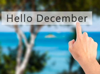 Ücretsiz teklif - dokunmatik ekran butonuna işadamı el basarak