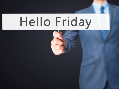 Ücretsiz teklif - dokunmatik ekran butonuna işadamı el basarak