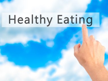 Ücretsiz teklif - dokunmatik ekran butonuna işadamı el basarak