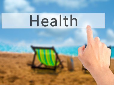 Ücretsiz teklif - dokunmatik ekran butonuna işadamı el basarak