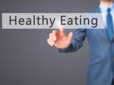 Ücretsiz teklif - dokunmatik ekran butonuna işadamı el basarak