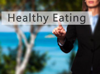 Ücretsiz teklif - dokunmatik ekran butonuna işadamı el basarak