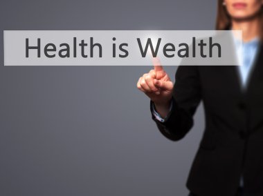 Ücretsiz teklif - dokunmatik ekran butonuna işadamı el basarak