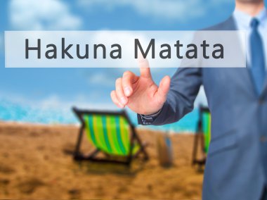 Ücretsiz teklif - dokunmatik ekran butonuna işadamı el basarak