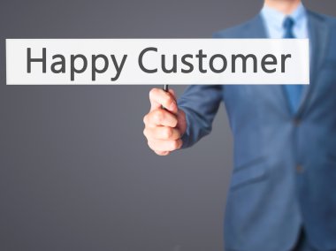 Ücretsiz teklif - dokunmatik ekran butonuna işadamı el basarak