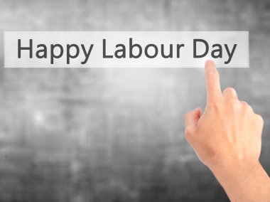 Ücretsiz teklif - dokunmatik ekran butonuna işadamı el basarak