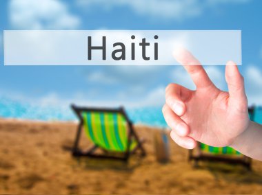 Ücretsiz teklif - dokunmatik ekran butonuna işadamı el basarak