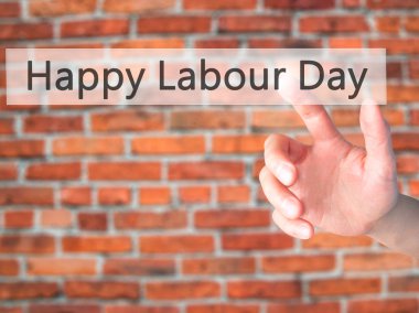 Ücretsiz teklif - dokunmatik ekran butonuna işadamı el basarak