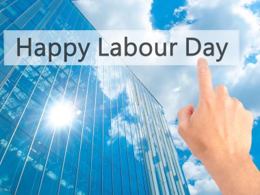 Ücretsiz teklif - dokunmatik ekran butonuna işadamı el basarak