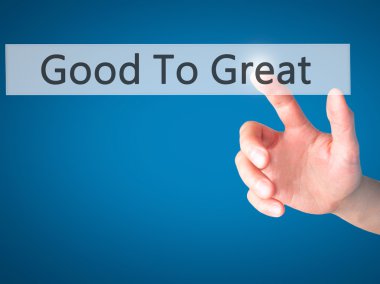 Ücretsiz teklif - dokunmatik ekran butonuna işadamı el basarak